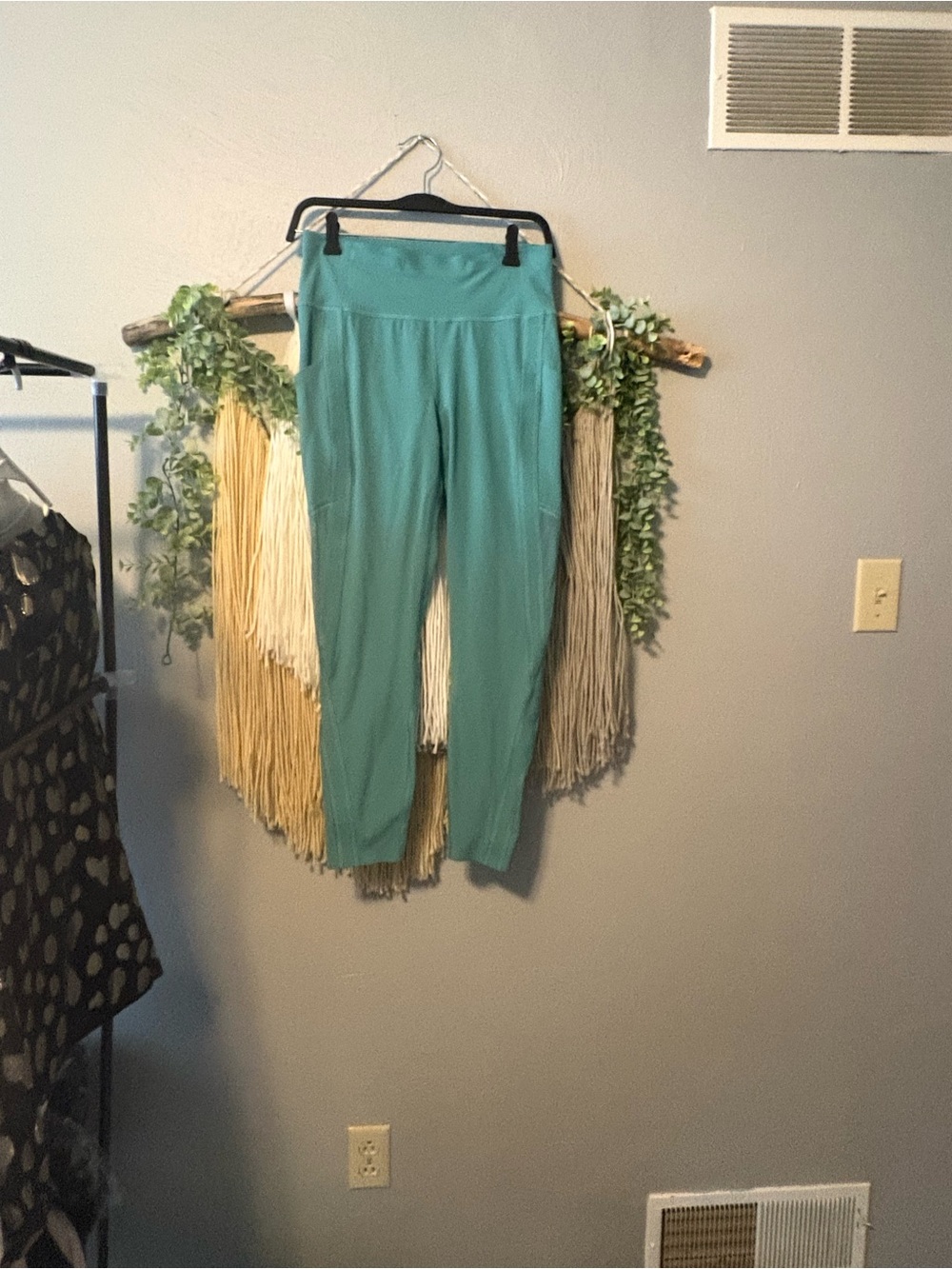 Lululemon Chase the Pace 7/8 Teal Performance Leggings